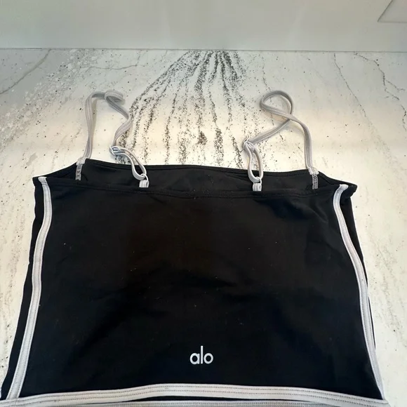 ALO Yoga Black Sports Bra with white Trim Size large - Picture 3 of 4